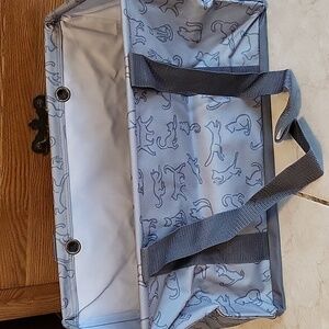 17 x 9 x 9" Medium Utility Tote